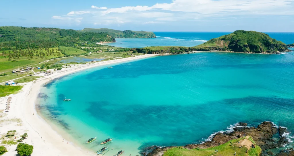 Lombok Island is connected by fast boats arriving at Bangsal and Senggigi ports, with routes to and from Bali’s Padang Bai and Sanur Port, as well as the Gili Islands.